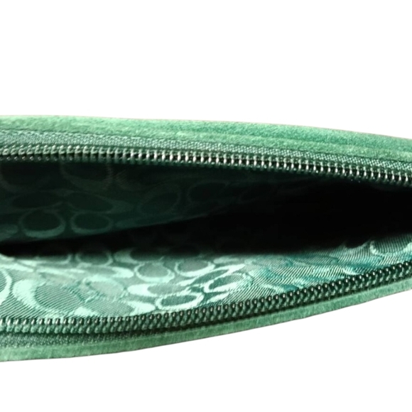 Authentic Vintage Coach Soho Green Suede Wristlet